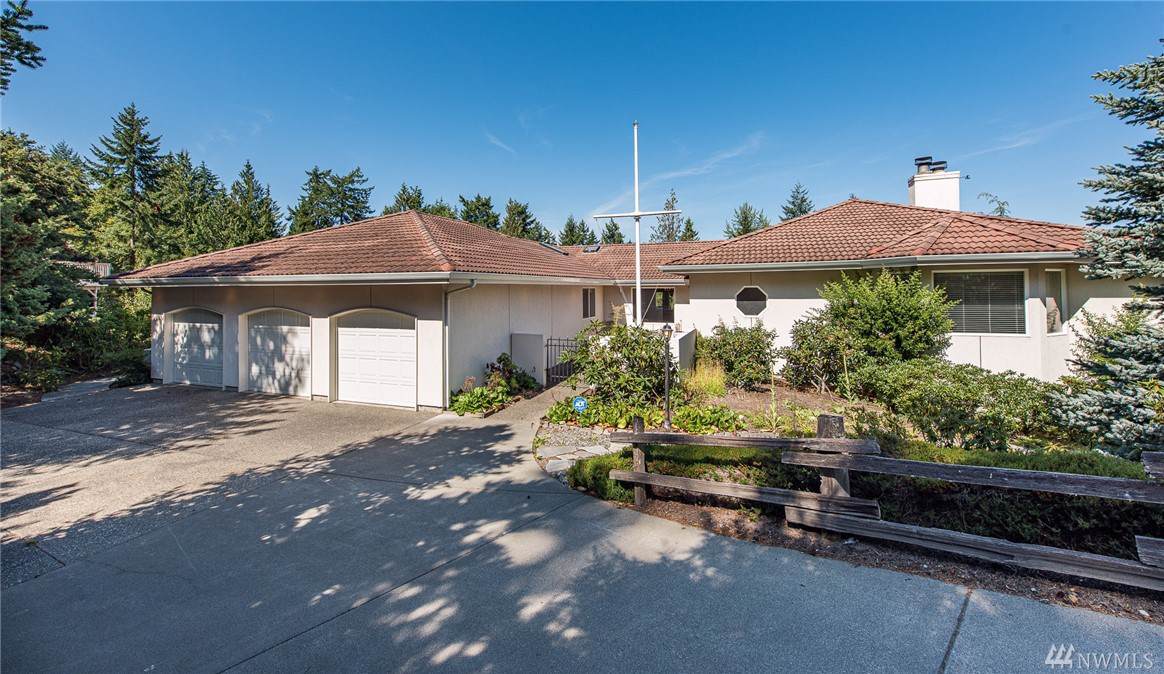 892 Fox Hollow Rd - Photo 1