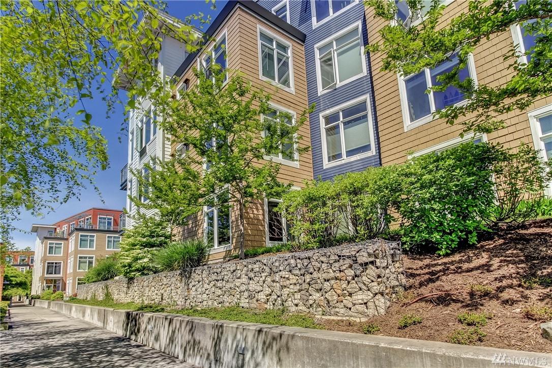 190 Harbor Square Lp - Photo 1