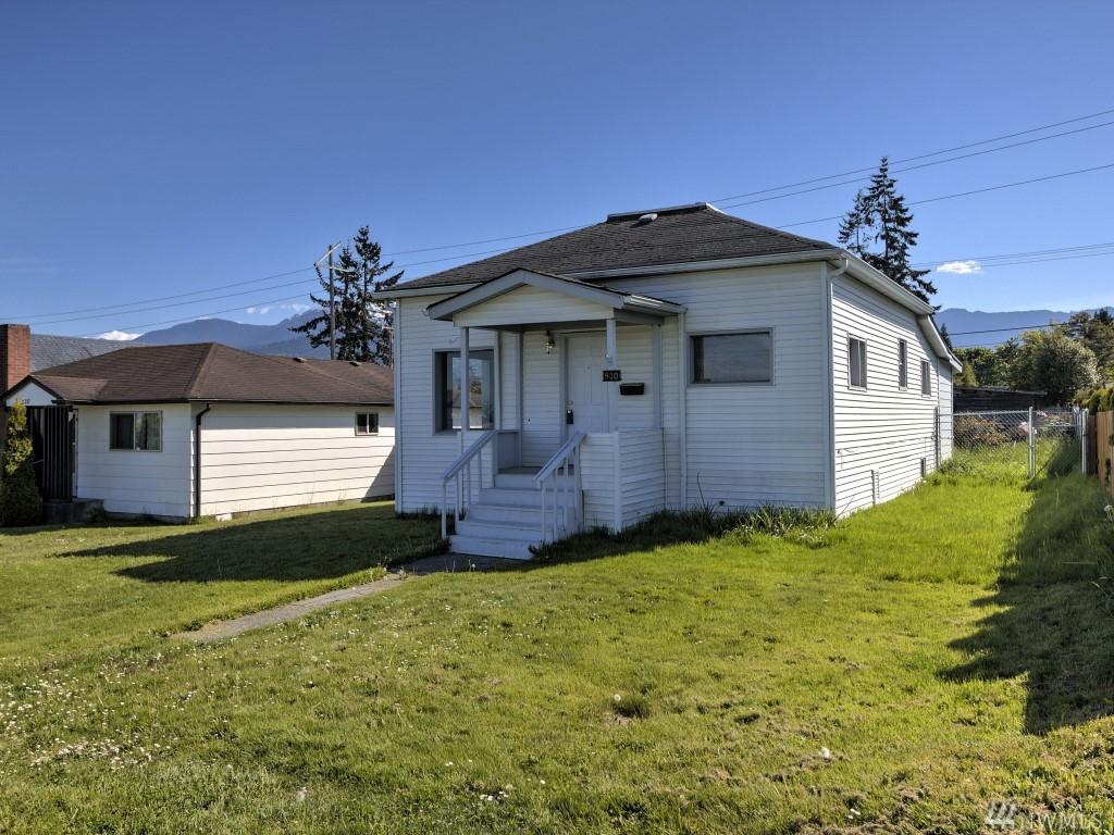 830 W 5th St - Photo 1