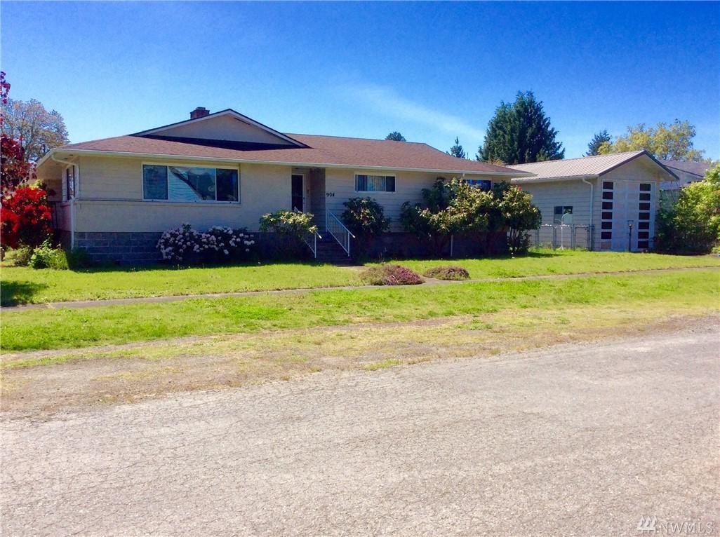904 Chestnut - Photo 1