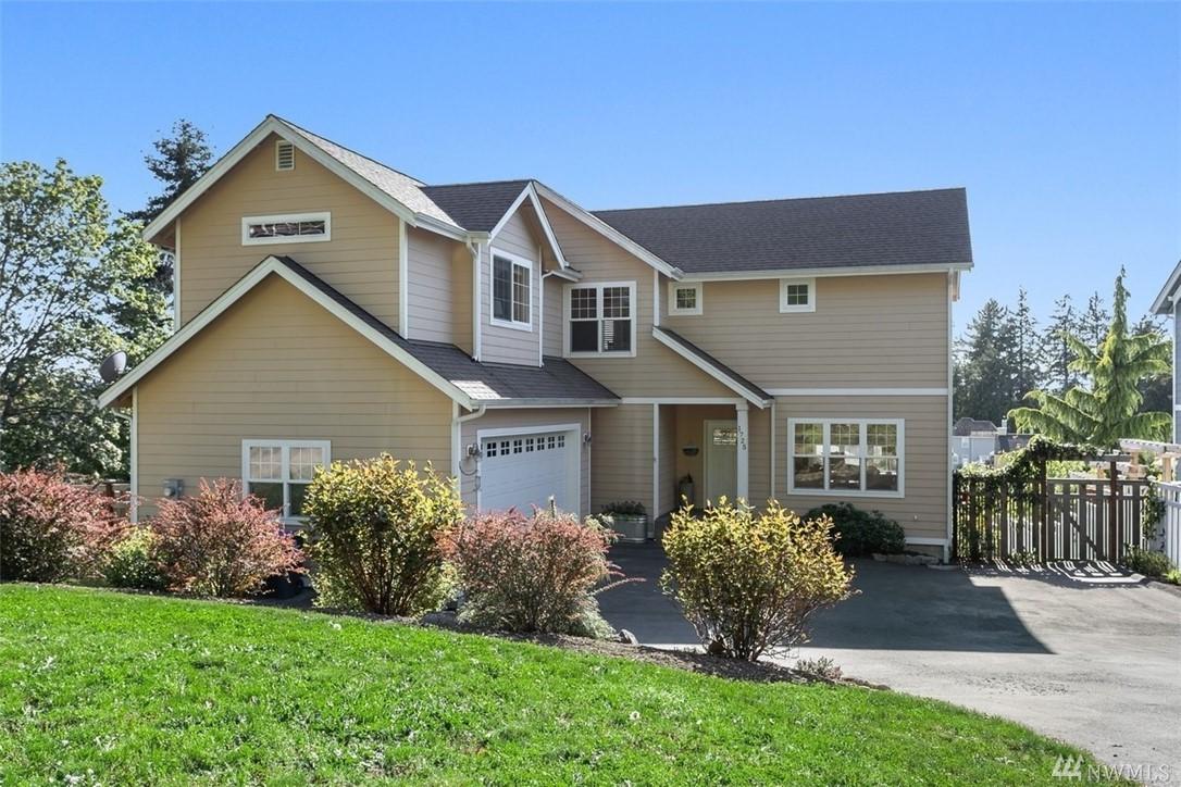 1725 Parkview Dr - Photo 1