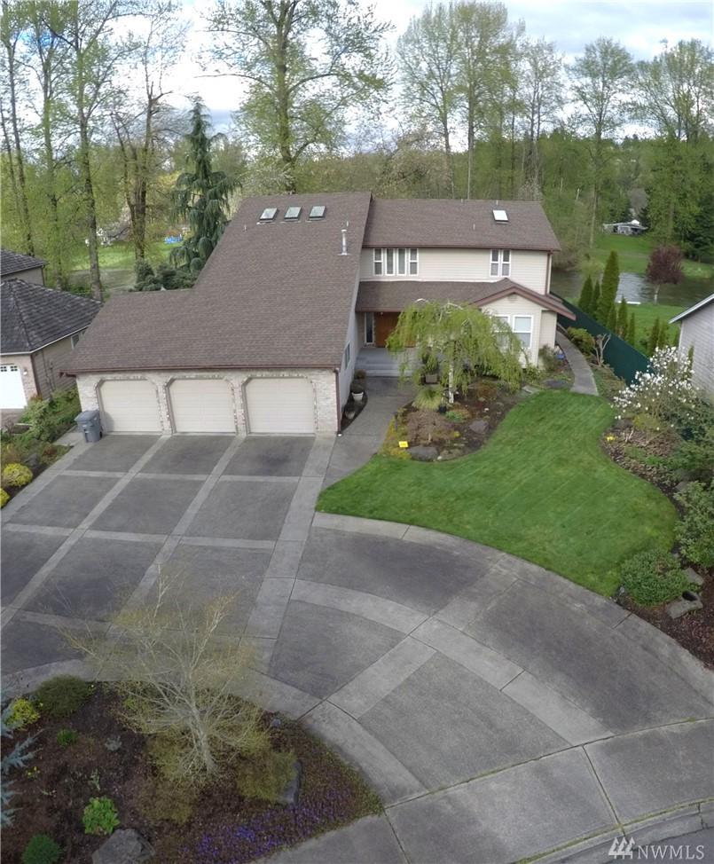 928 Pike Place - Photo 1