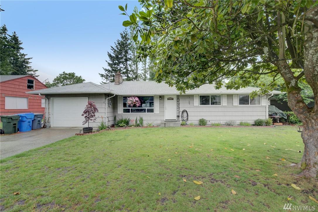 9825 Forest Ave - Photo 1