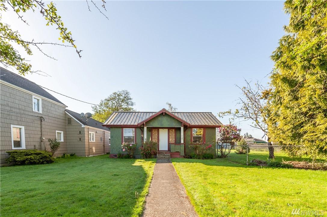 1113 Randall St - Photo 1
