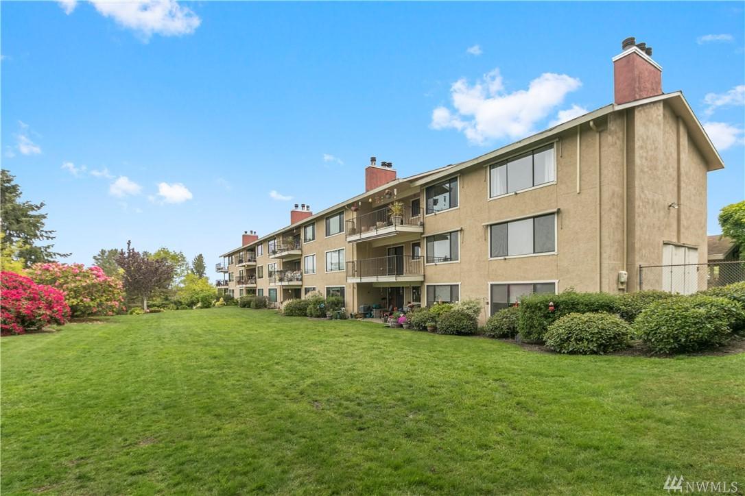 500 Paradise Lane - Photo 1