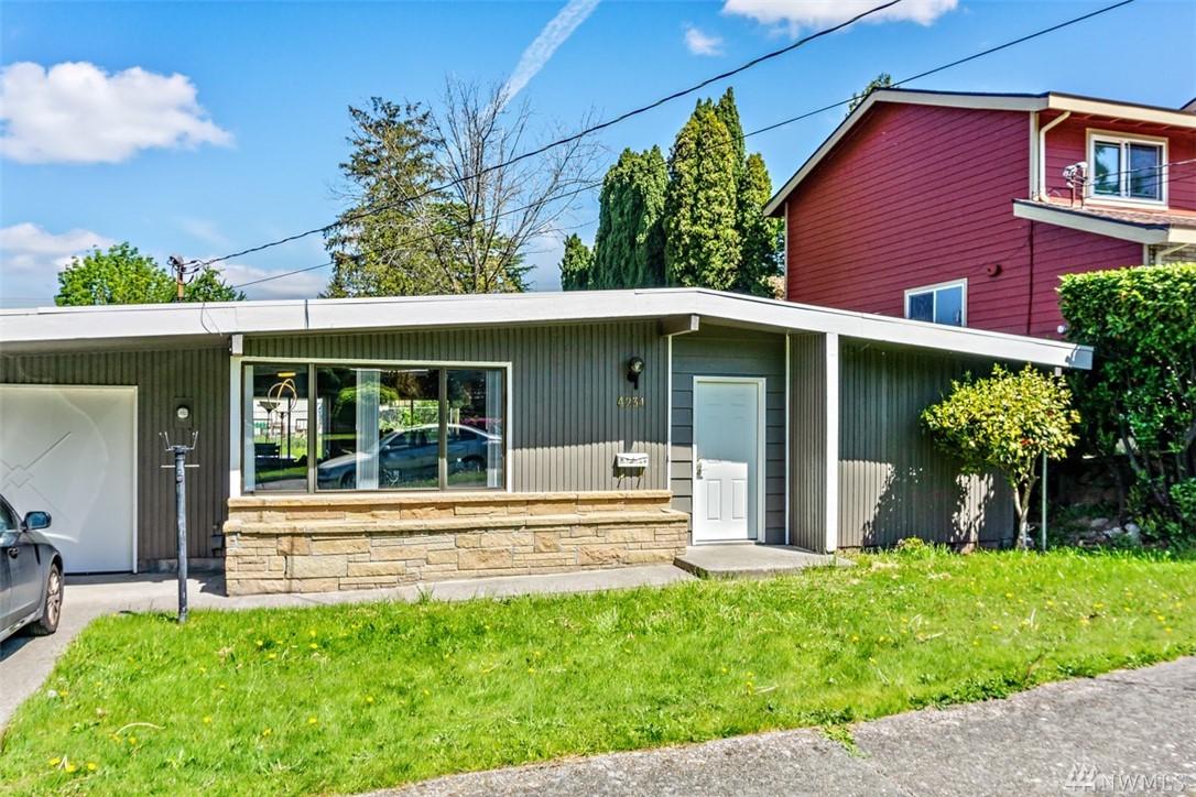 4234 Brighton St - Photo 1