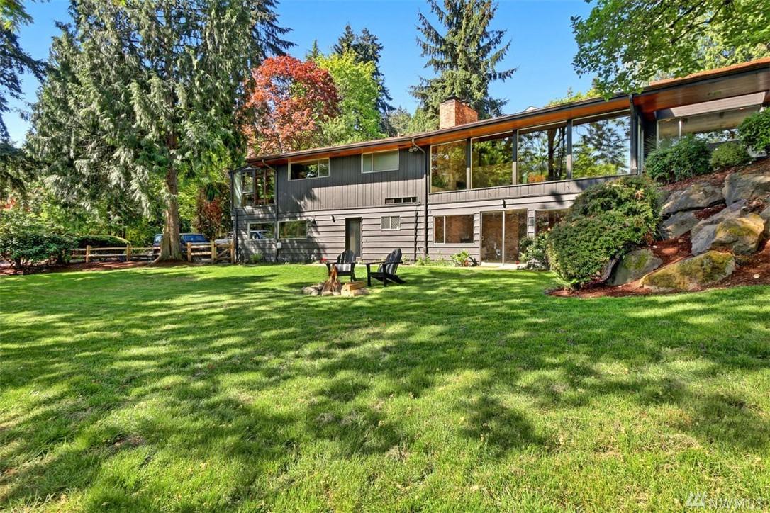 2909 Bellevue Wy - Photo 1