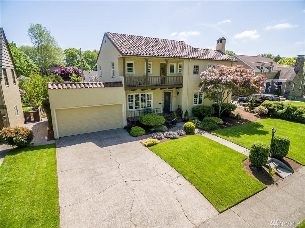 1130 Kessler Blvd - Photo 1