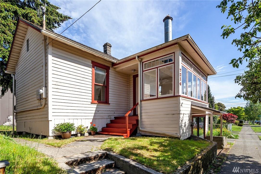 7214 Fremont Ave - Photo 1
