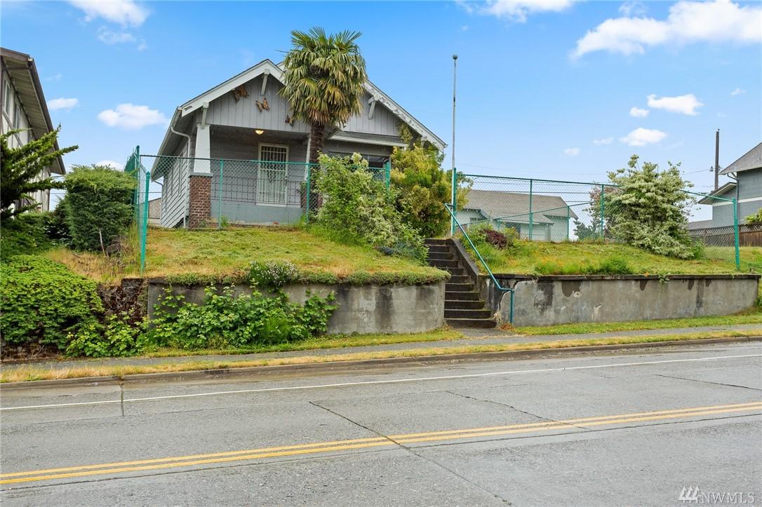 5211 Pearl St - Photo 1