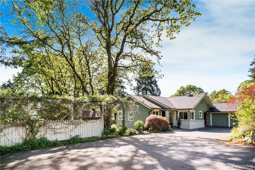 9 Adams Ave - Photo 1
