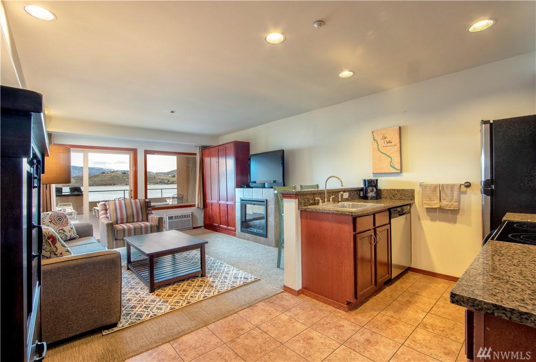 322 Woodin Ave - Photo 1