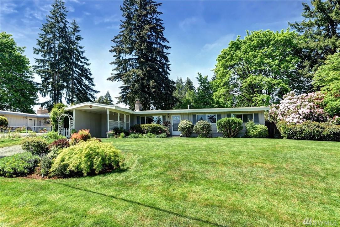 439 168th Ave - Photo 1