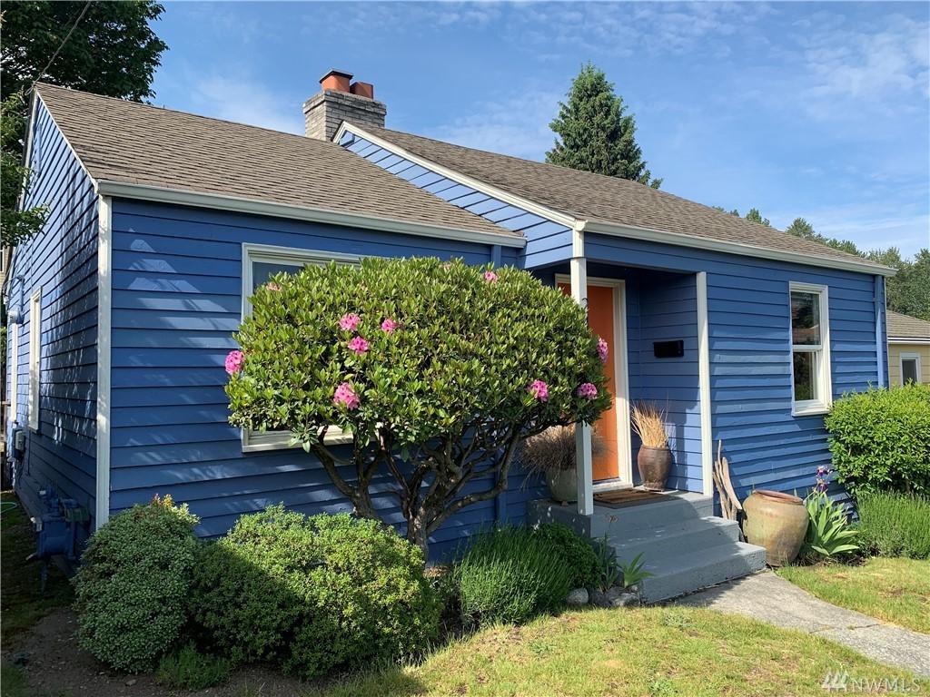 2402 Columbian Wy - Photo 1