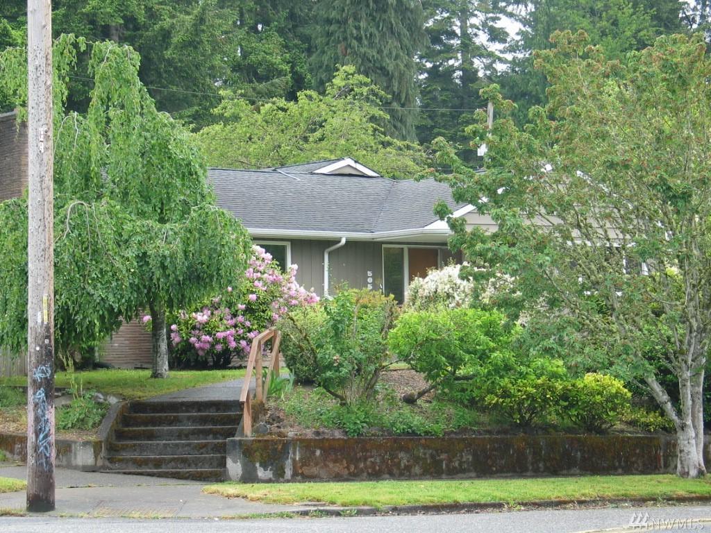 505 Rogers St - Photo 1