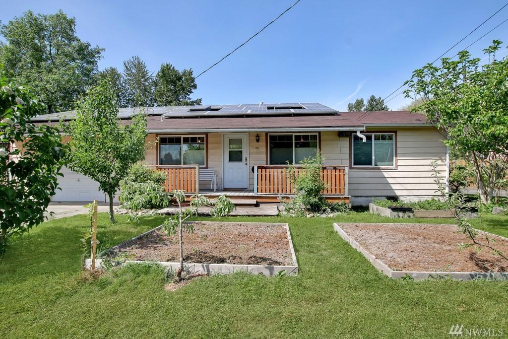 207 2nd Ave - Photo 1