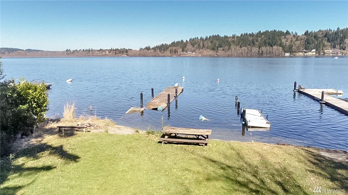3240 Lake Sammamish Pkwy - Photo 1