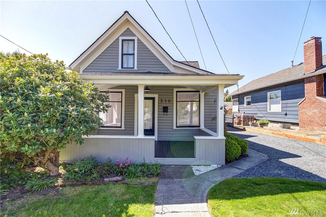 210 Avenue C - Photo 1