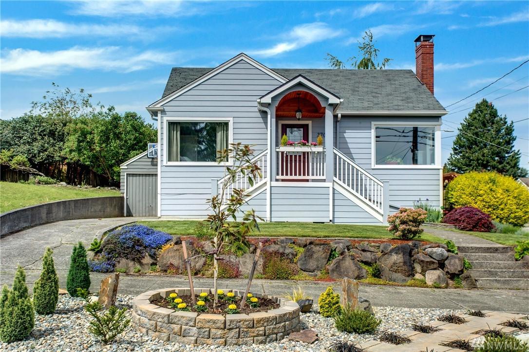 3703 38th Ave - Photo 1