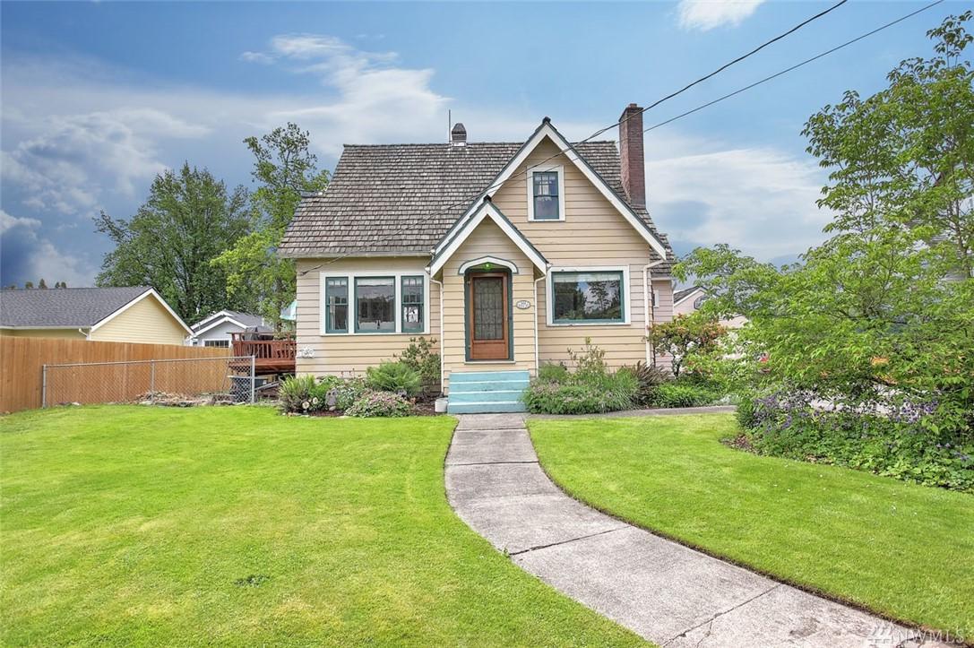 2628 Griffin Ave - Photo 1