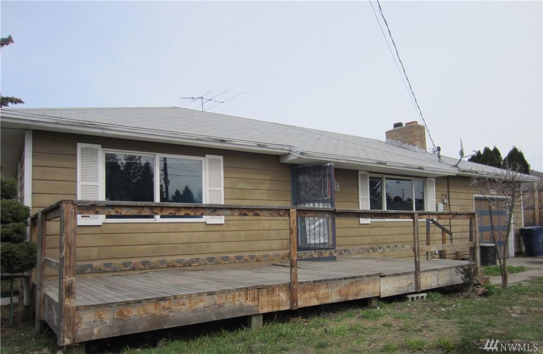 1565 Grant Rd - Photo 1