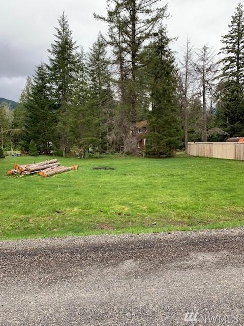 384 Paradise Drive - Photo 1