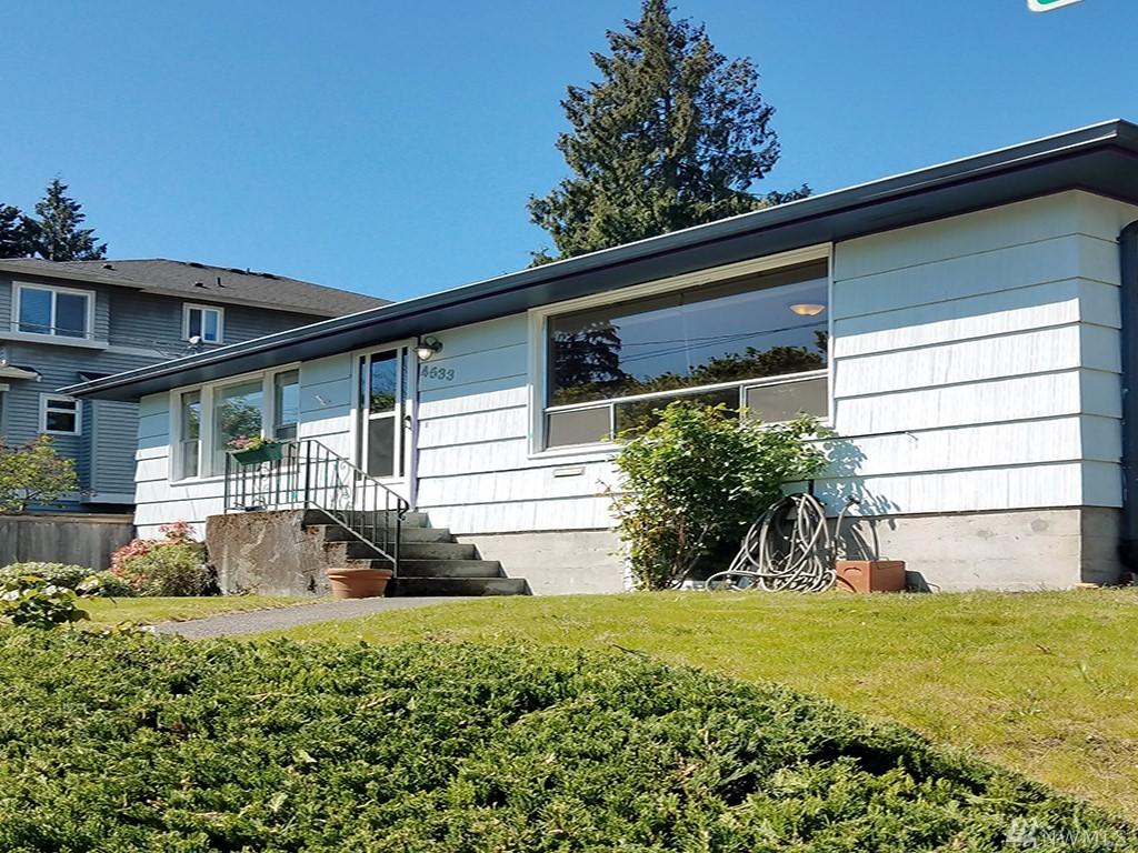 4533 35th Ave - Photo 1