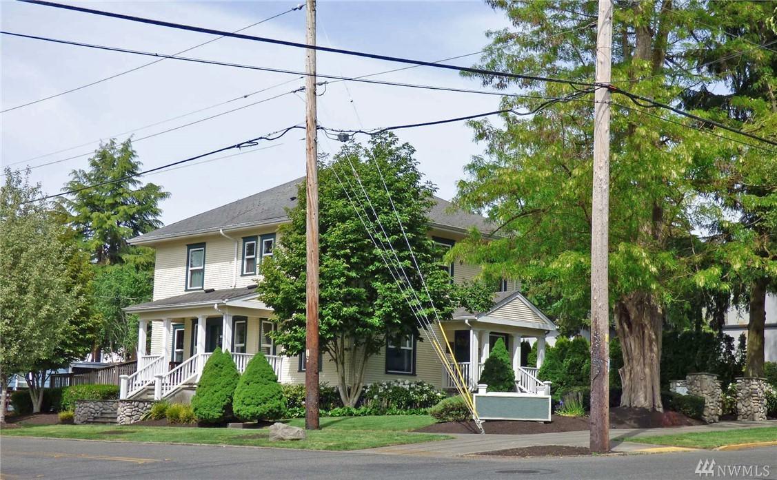1204 4th Ave - Photo 1