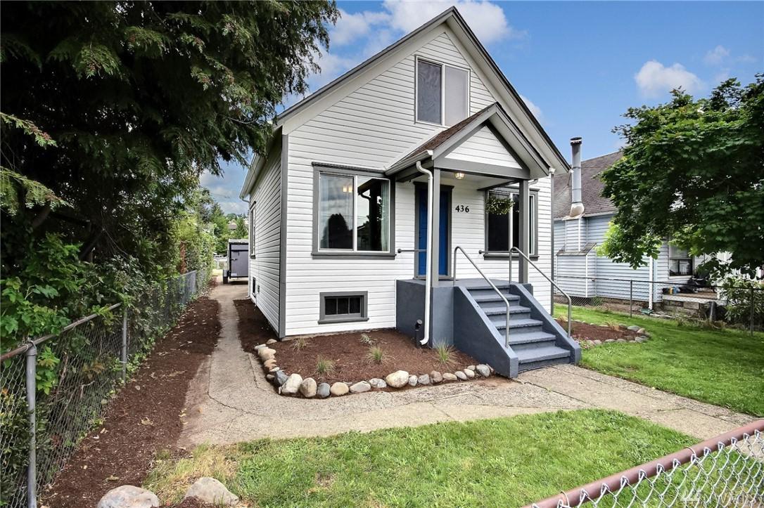 436 Smithers Ave - Photo 1