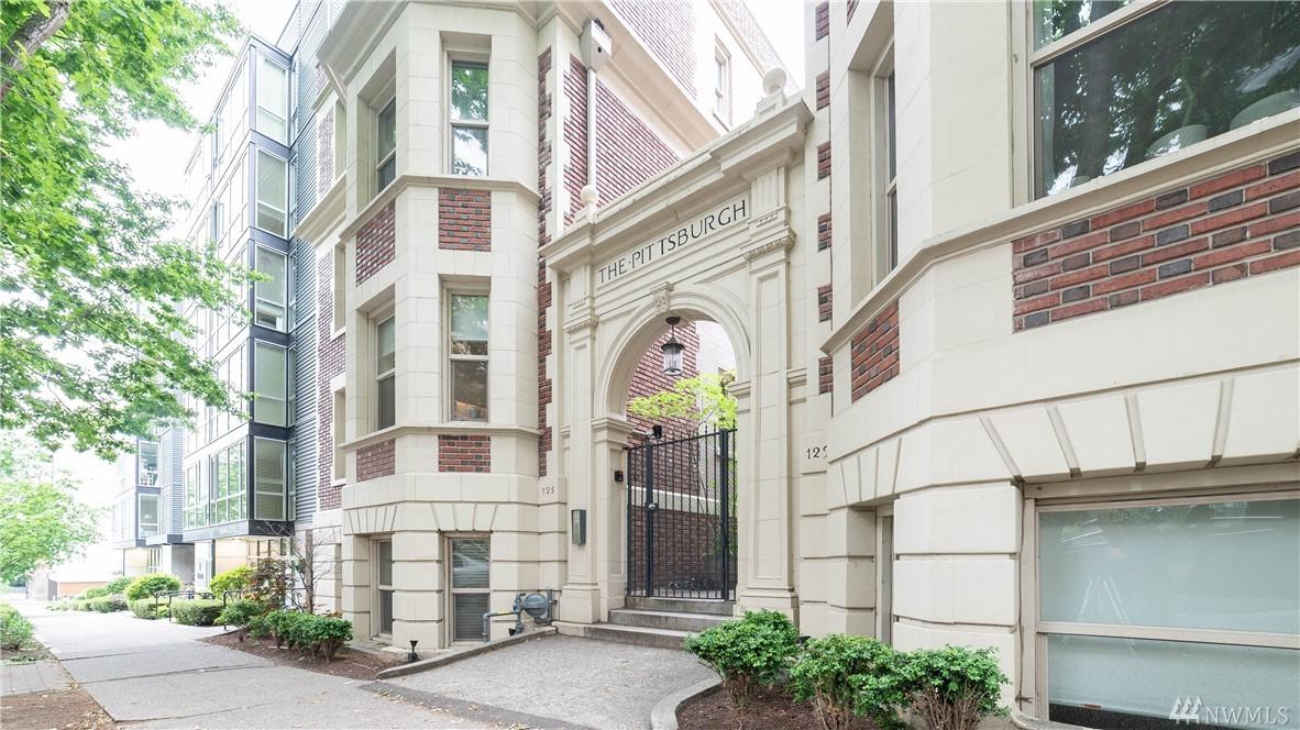 129 Warren Ave - Photo 1