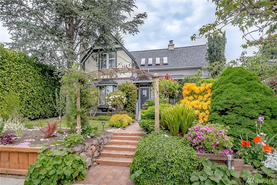 421 Glen Ave - Photo 1