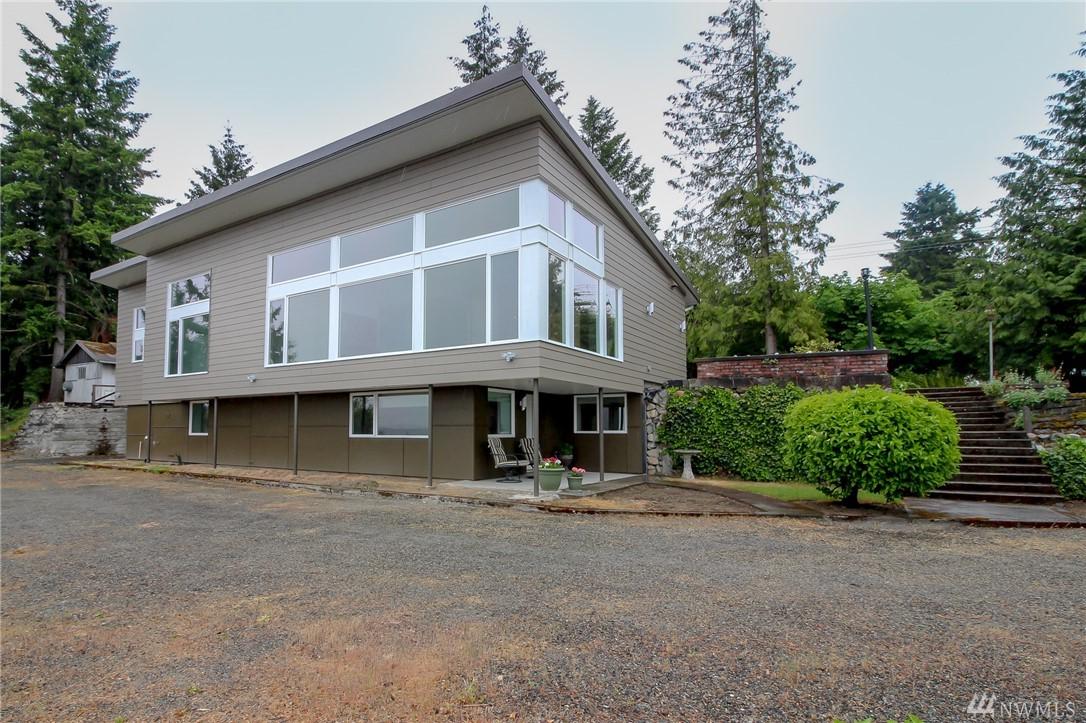 324 62nd Ave - Photo 1