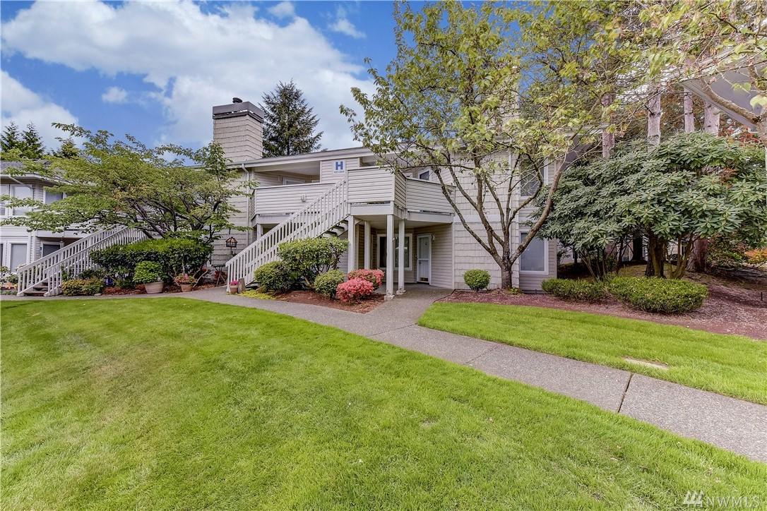 9210 Market Place - Photo 1