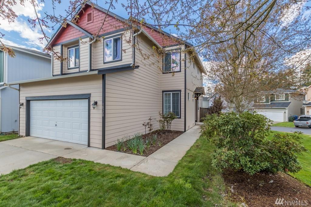 18520 100th Ave - Photo 1
