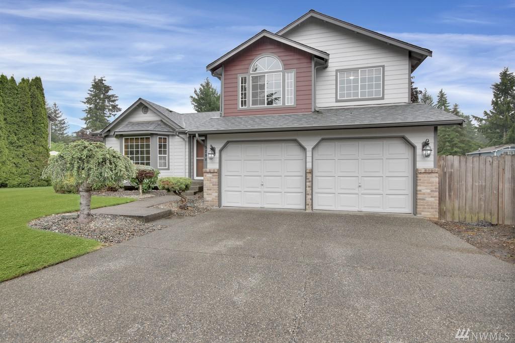 9208 161st St - Photo 1