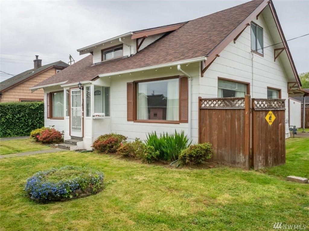 307 Fillmore St - Photo 1
