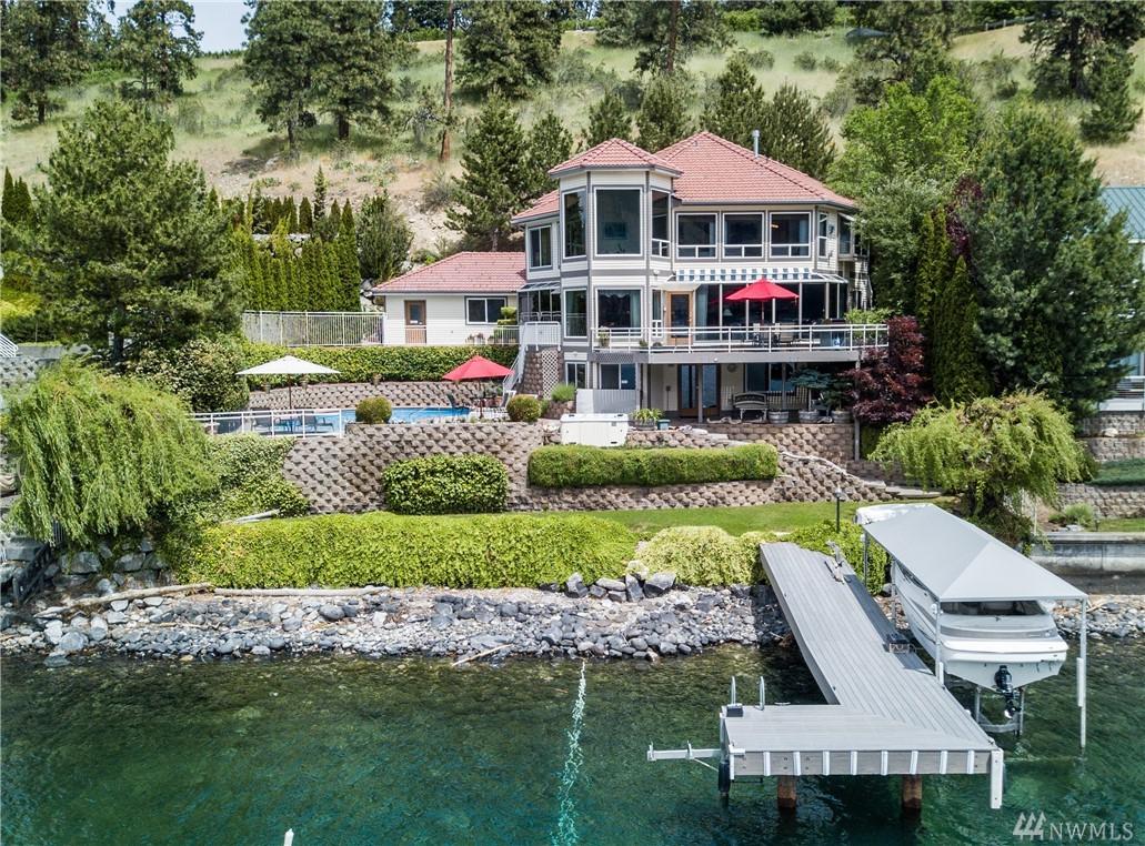 3501 Chelan Blvd - Photo 1