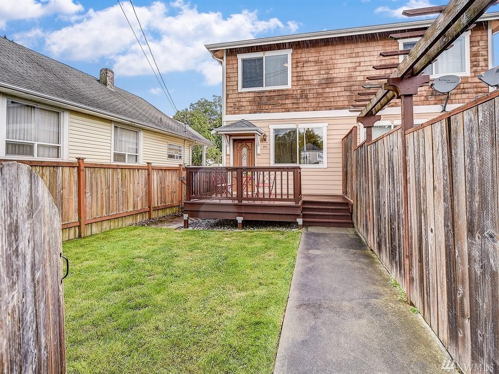 511 Smithers Ave - Photo 1