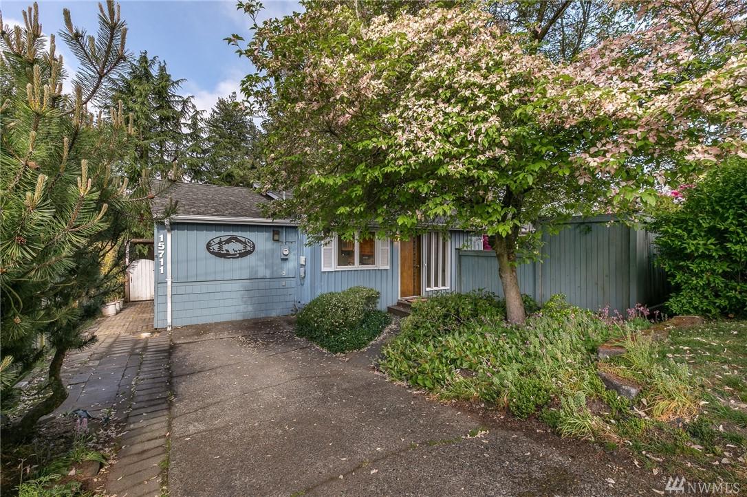 15711 3rd Ave - Photo 1