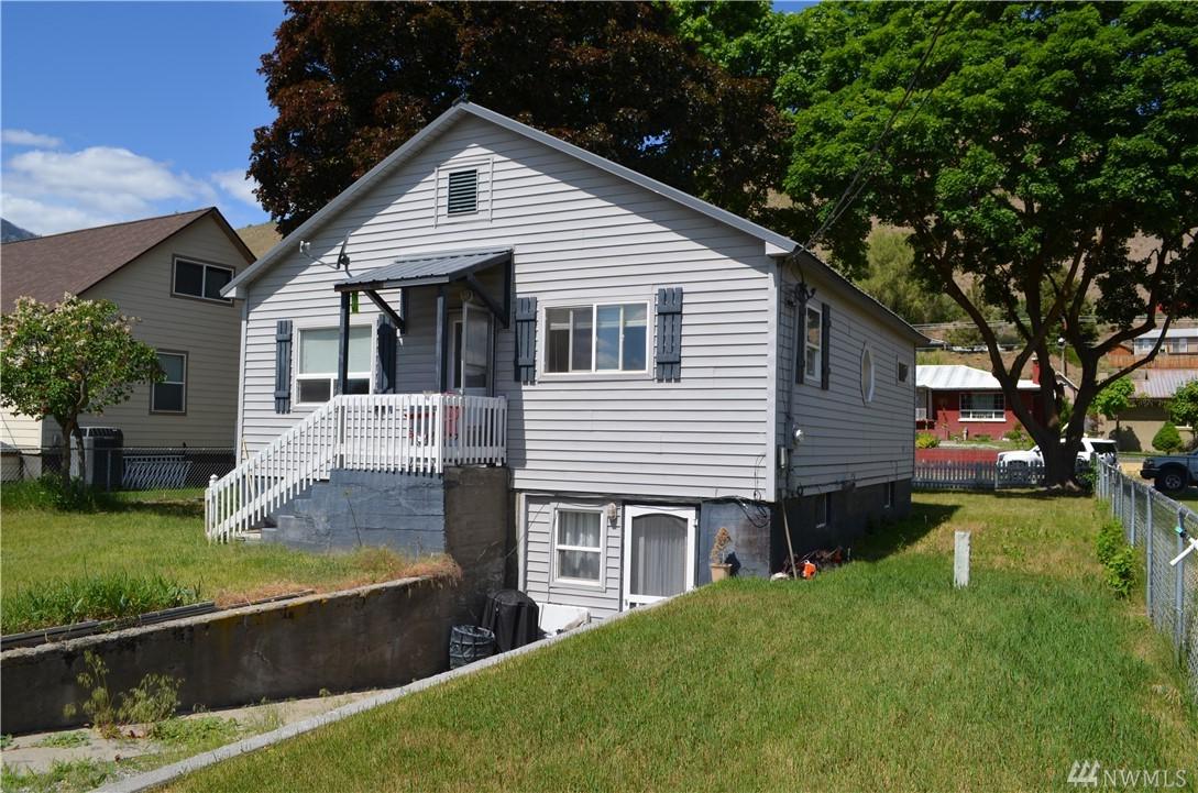 217 Beach St - Photo 1