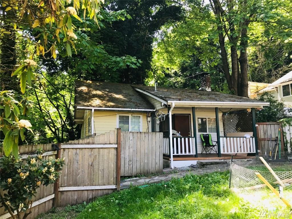 8825 132nd St - Photo 1