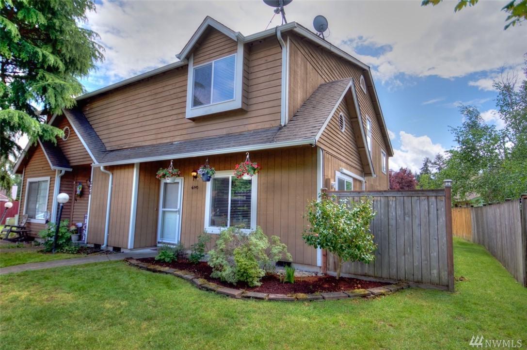 640 Malibu Dr - Photo 1