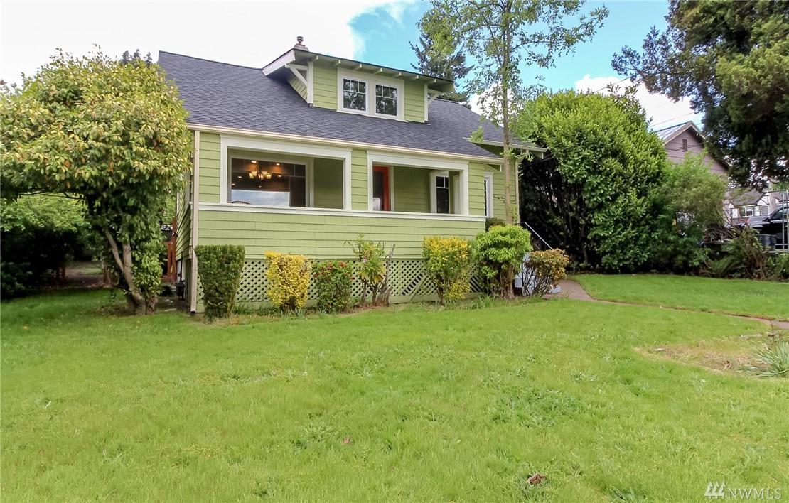 2547 Locust Ave - Photo 1