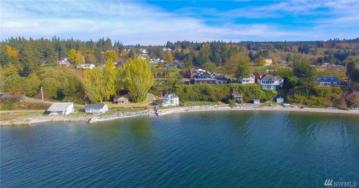 1054 Camano Dr - Photo 1