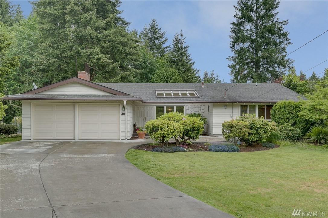 40 165th Ave - Photo 1