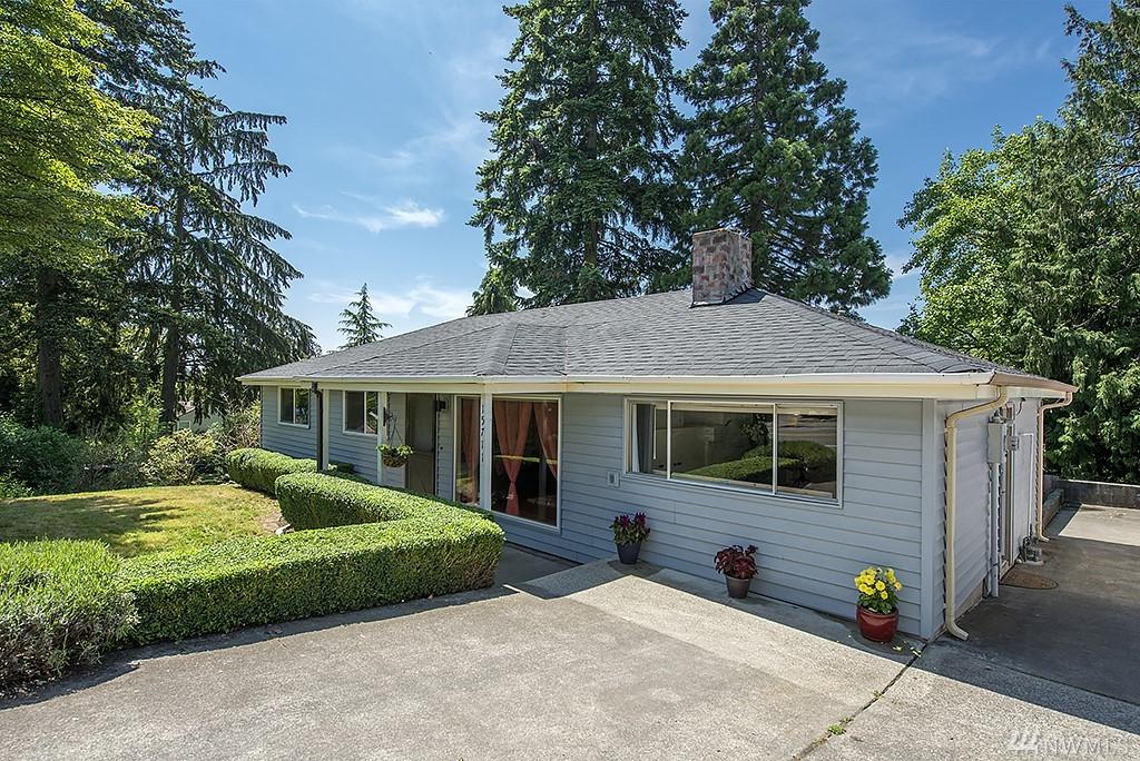 15711 5th Ave - Photo 1