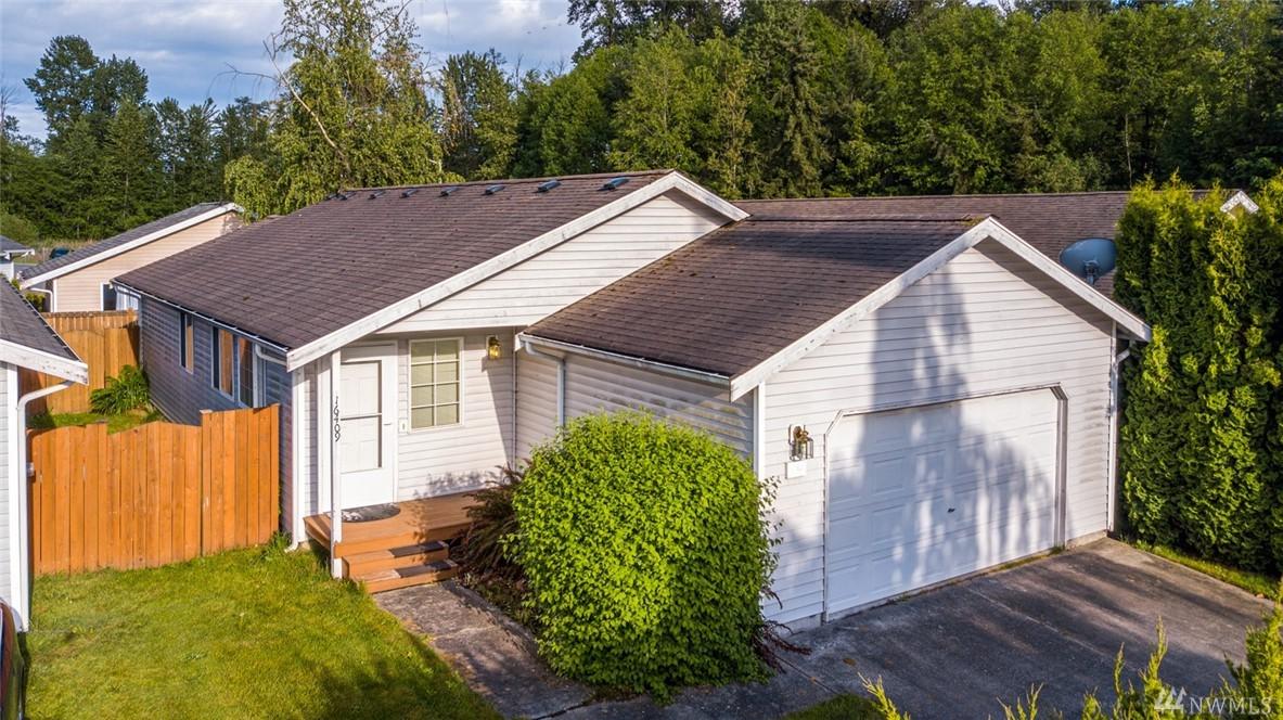 16409 41st Ave - Photo 1
