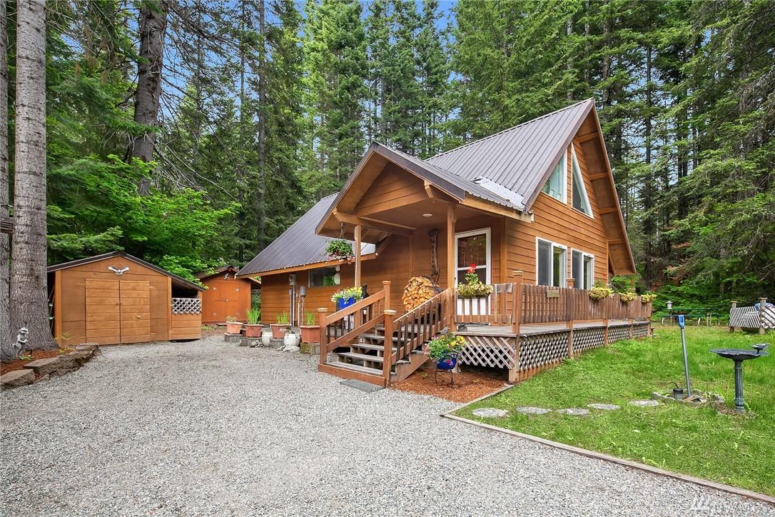420 Beechwood Lane - Photo 1