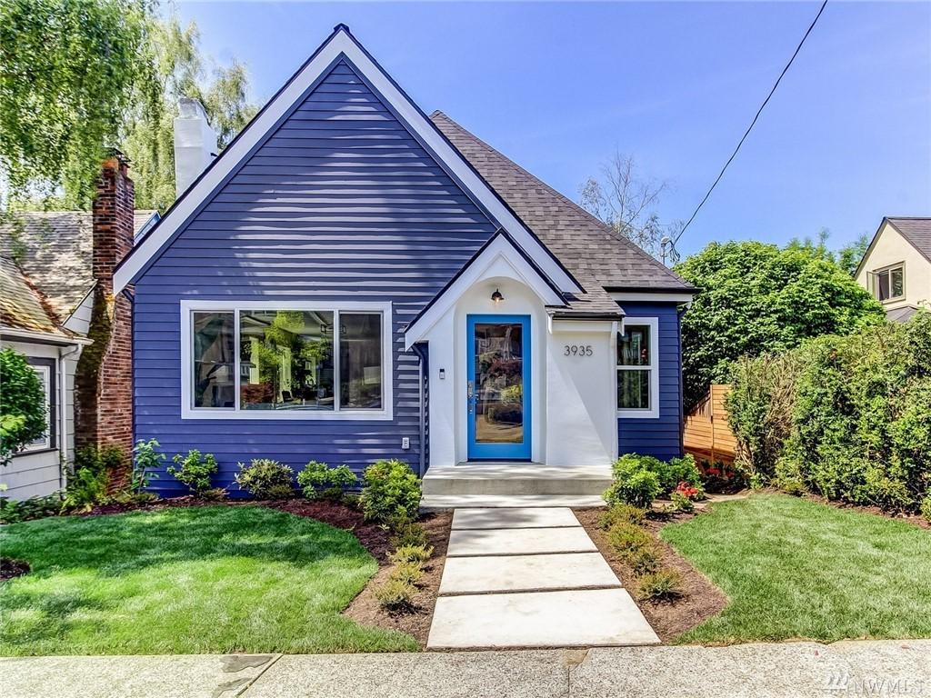 3935 Interlake Ave - Photo 1