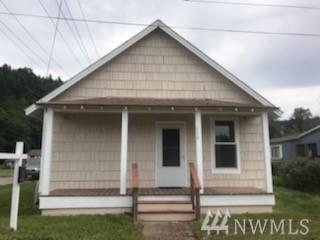 110 Pershing Ave - Photo 1
